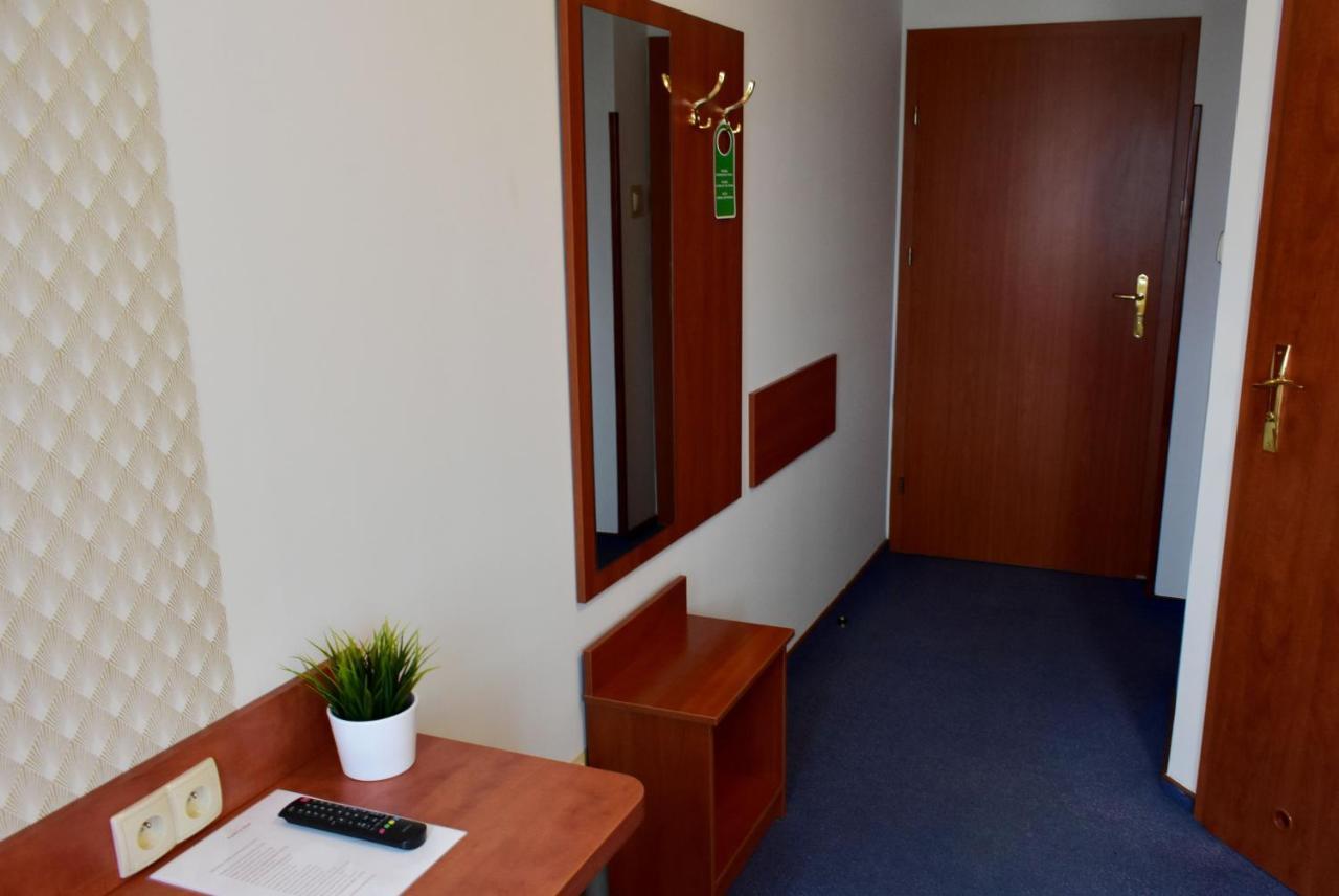 Hotel Zlote Deby Warsaw Exterior photo