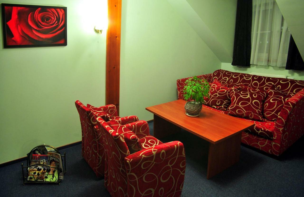 Hotel Zlote Deby Warsaw Exterior photo